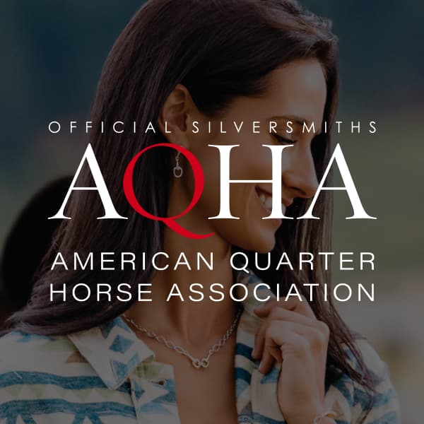 Women wearing AQHA licensed collections necklace.