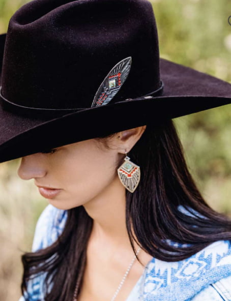 Hat Feathers 1